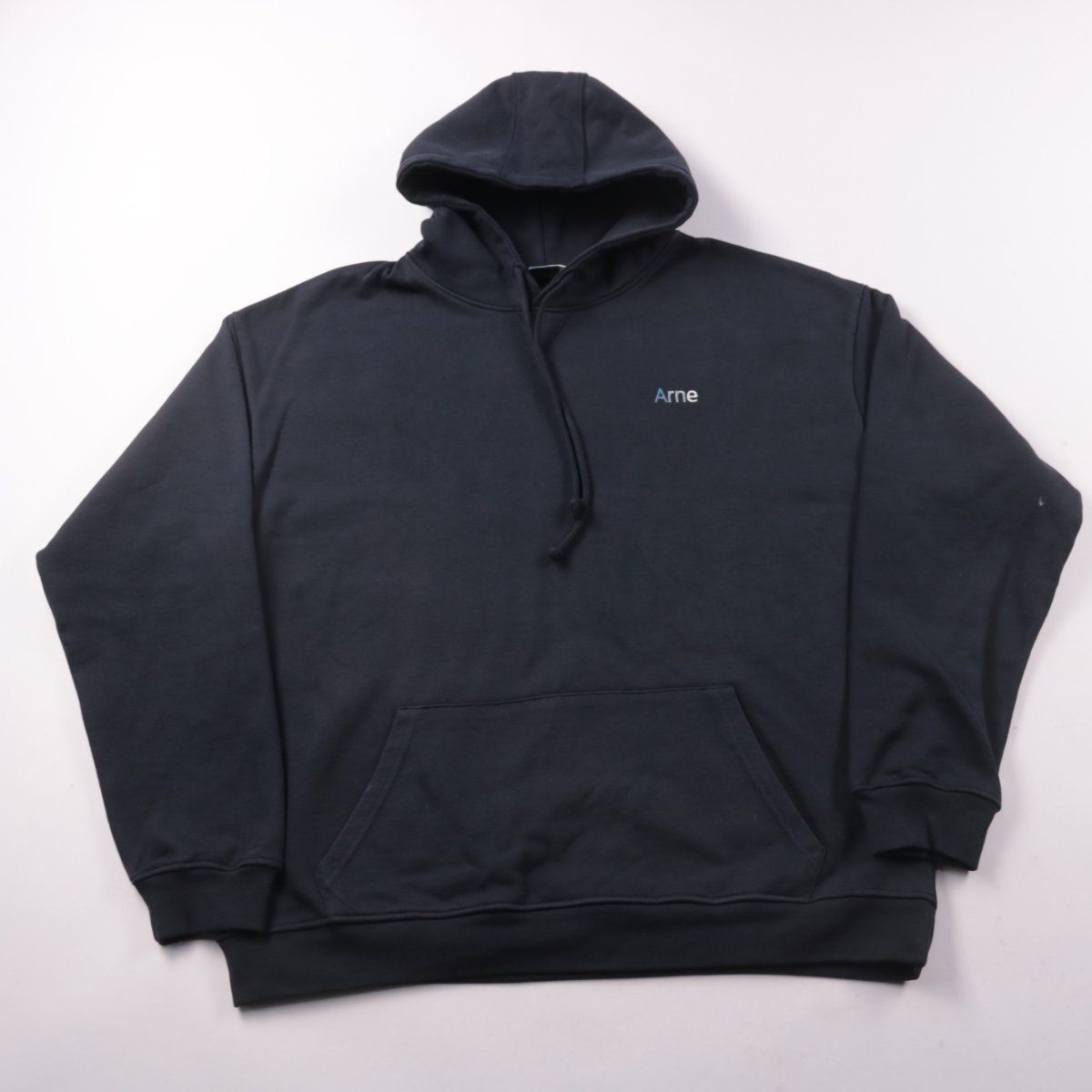 худи Arne